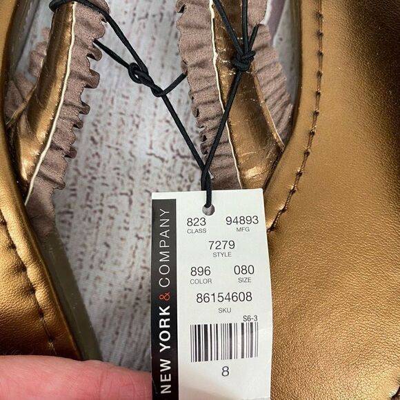 New York & Co new w/tags slip on ruffle strap flip flops bronze color women sz 8 - Picture 9 of 11